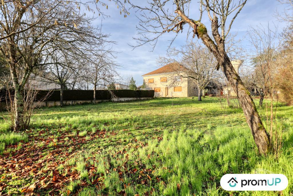 Terrain à vendre Cher Les Aix d'Angillon - 18220 - Photos Vivastreet (V5106) Beau terrain 1807 m² avec garage