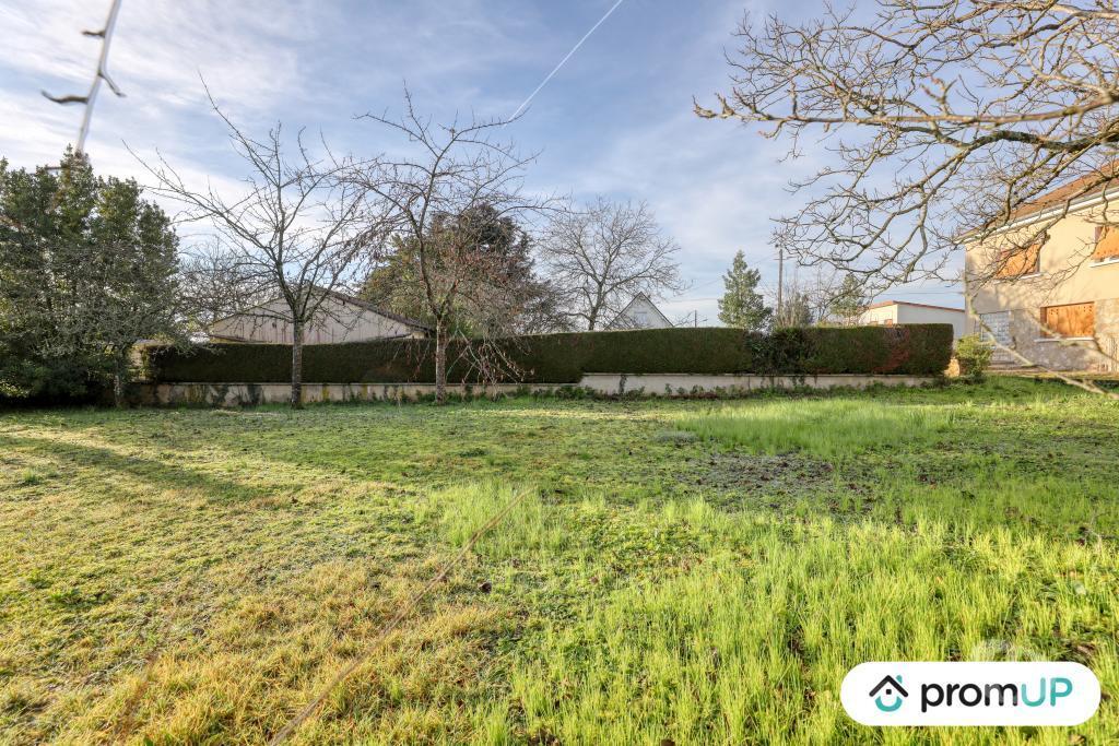 Terrain à vendre Cher Les Aix d'Angillon - 18220 - Photos Vivastreet (V5106) Beau terrain 1807 m² avec garage