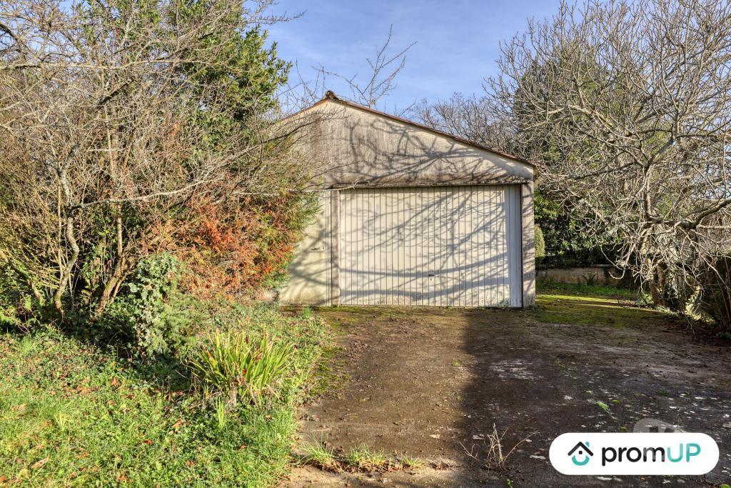Terrain à vendre Cher Les Aix d'Angillon - 18220 - Photos Vivastreet (V5106) Beau terrain 1807 m² avec garage