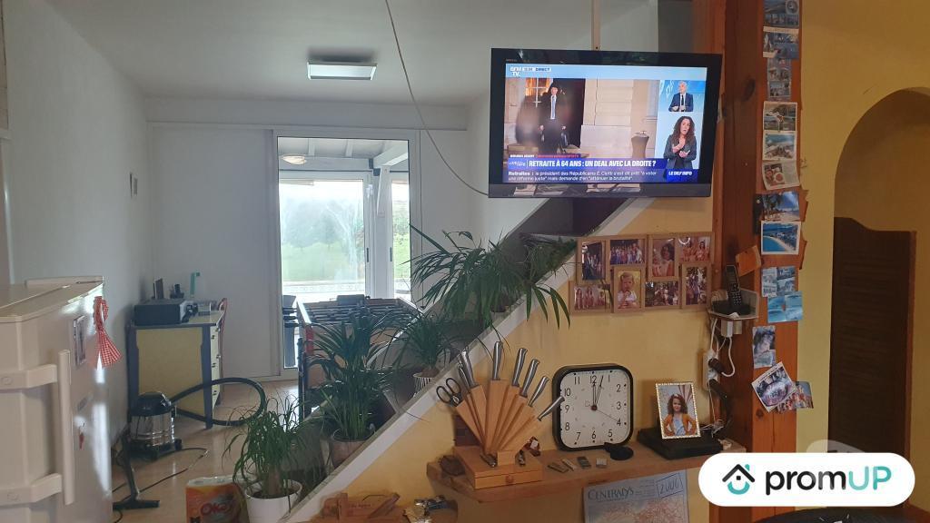 Vente Maison Allier Rongeres - 03150 - Photos Vivastreet (V5125) Ferme de 17,8 ha, maison avec piscine 225 m²