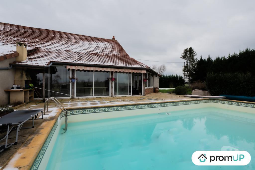 Vente Maison Allier Rongeres - 03150 - Photos Vivastreet (V5125) Ferme de 17,8 ha, maison avec piscine 225 m²