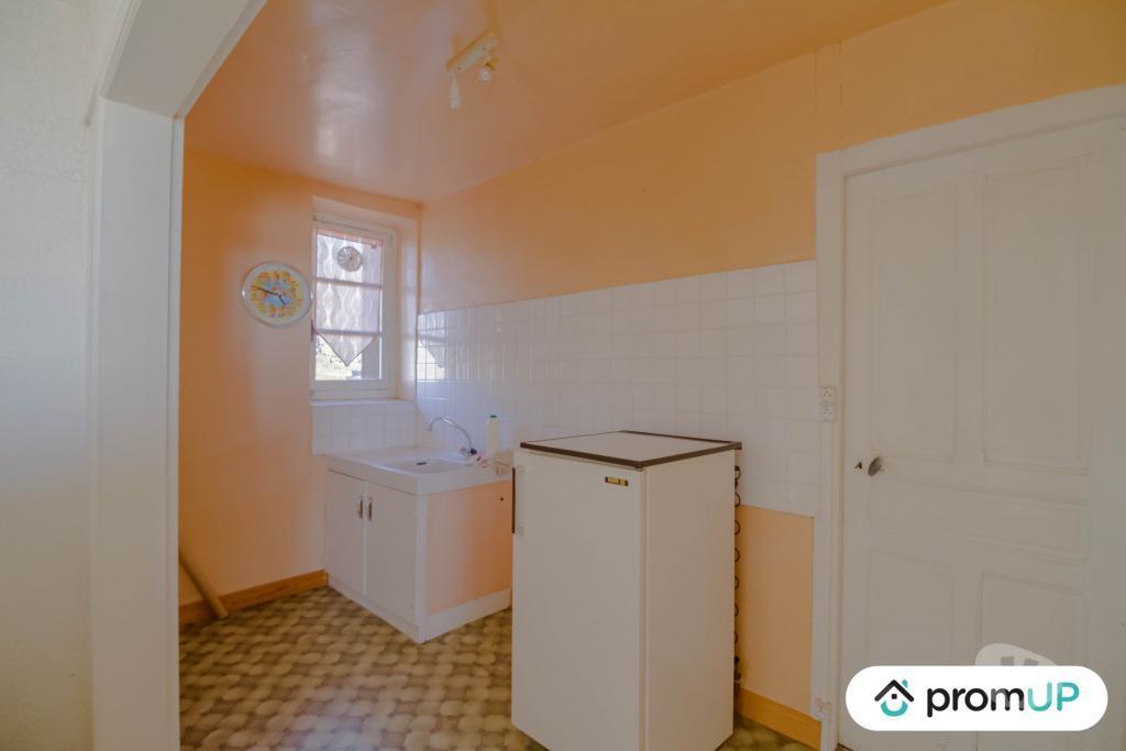 Vente Maison Cantal Pailherols - 15800 - Photos Vivastreet (VM4137) Maison à Pailherols