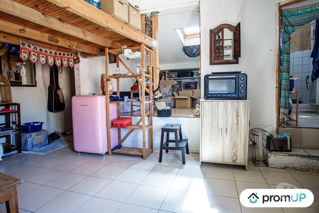 Appartements à vendre Var Brignoles - 83170 - Photos Vivastreet (VA823) Studio de 28 m2 à vendre à Brignoles (83)