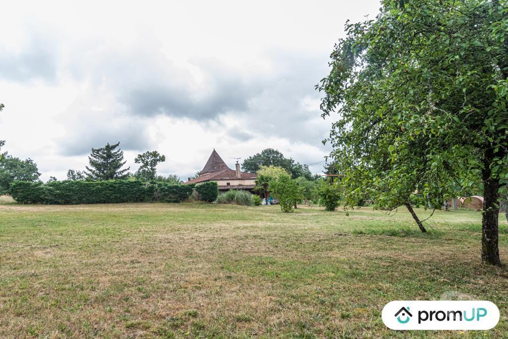 Vente Maison Lot-et-Garonne Fumel - 47500 - Photos Vivastreet (VM510) Grande maison de 320m² d’un hectare de terrain