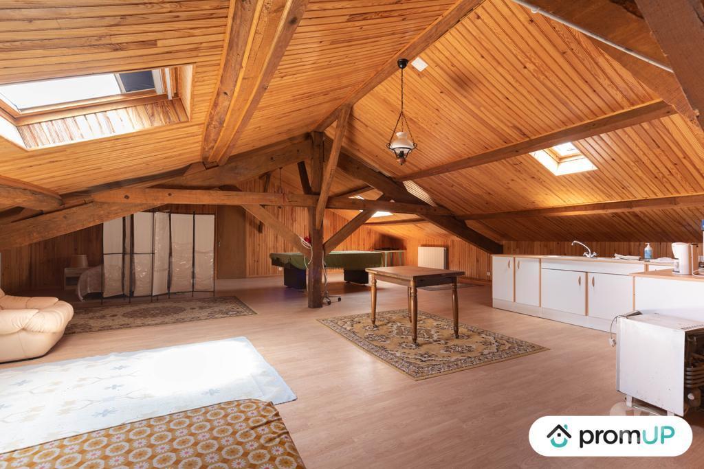 Vente Maison Lot-et-Garonne Fumel - 47500 - Photos Vivastreet (VM510) Grande maison de 320m² d’un hectare de terrain