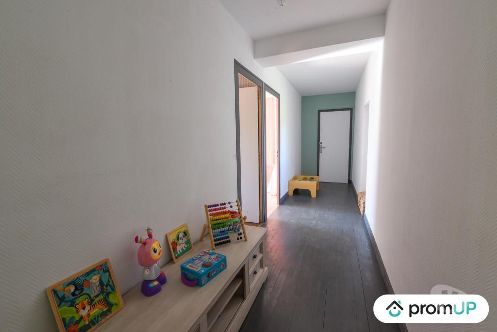 Vente Maison Deux-Sèvres La Chapelle St Etienne - 79240 - Photos Vivastreet (VM4330) Maison et dépendance à rénover avec un fort...