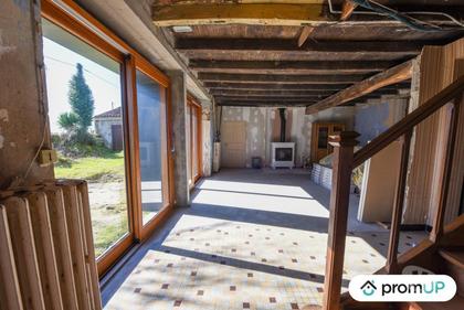 Achat maison La Chapelle St Etienne Deux-Sèvres - Photos Vivastreet (VM4330) Maison et dépendance à rénover avec un fort...
