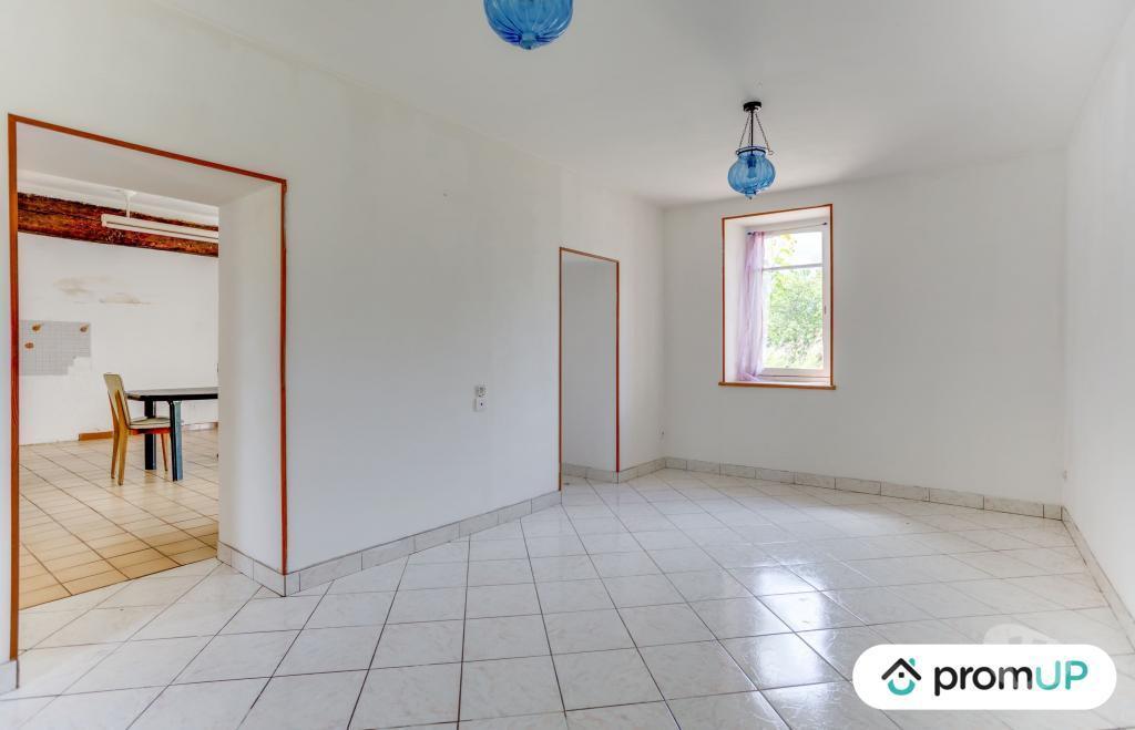 Vente Maison Orne La Ferte Mace - 61600 - Photos Vivastreet (VM2000) Maison de 58m2 et dépendance