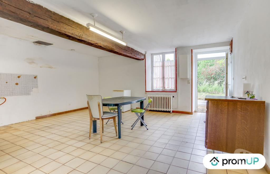 Vente Maison Orne La Ferte Mace - 61600 - Photos Vivastreet (VM2000) Maison de 58m2 et dépendance