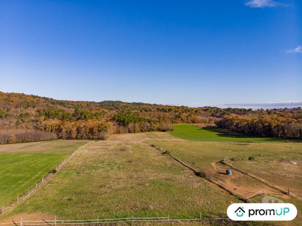 Vente Maison Dordogne St Martial de Nabirat - 24250 - Photos Vivastreet (VM4024) Domaine équestre de 17 Ha de prés et de bois, en...