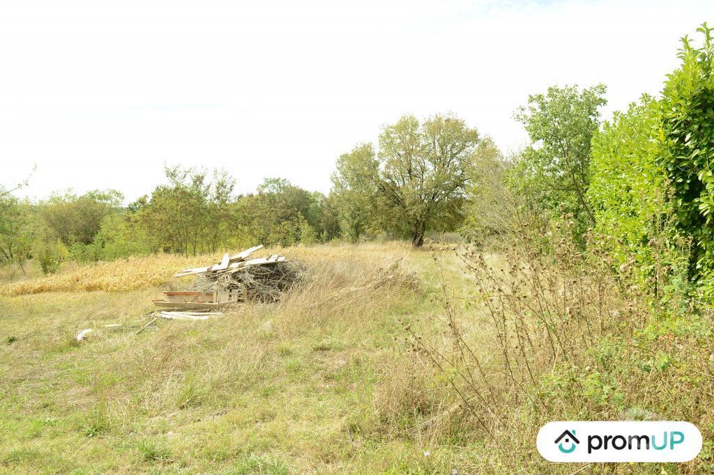 Terrain à vendre Lot Floressas - 46700 - Photos Vivastreet (V6245) Terrain de 2000 m2 à FLORESSAS