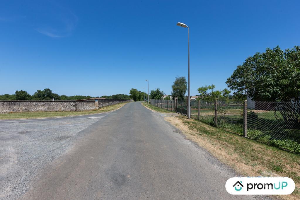 Terrain à vendre Charente-Maritime St Vaize - 17100 - Photos Vivastreet (VT424) Terrain constructible de 1921m²
