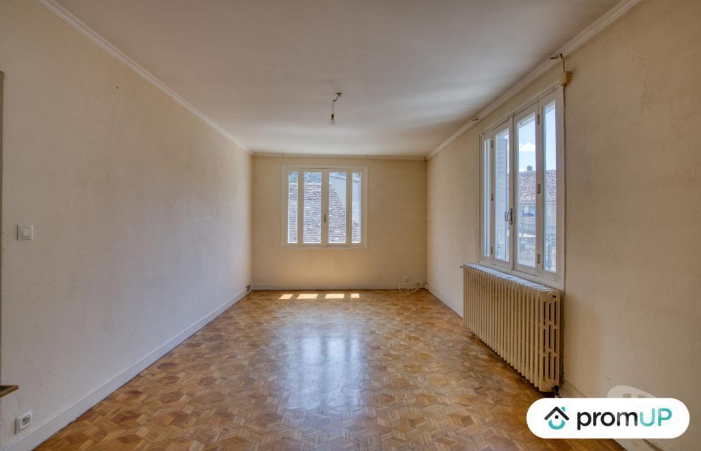 Vente Maison Indre Le Blanc - 36300 - Photos Vivastreet (VM2092) Maison de 160m2 et dépendances