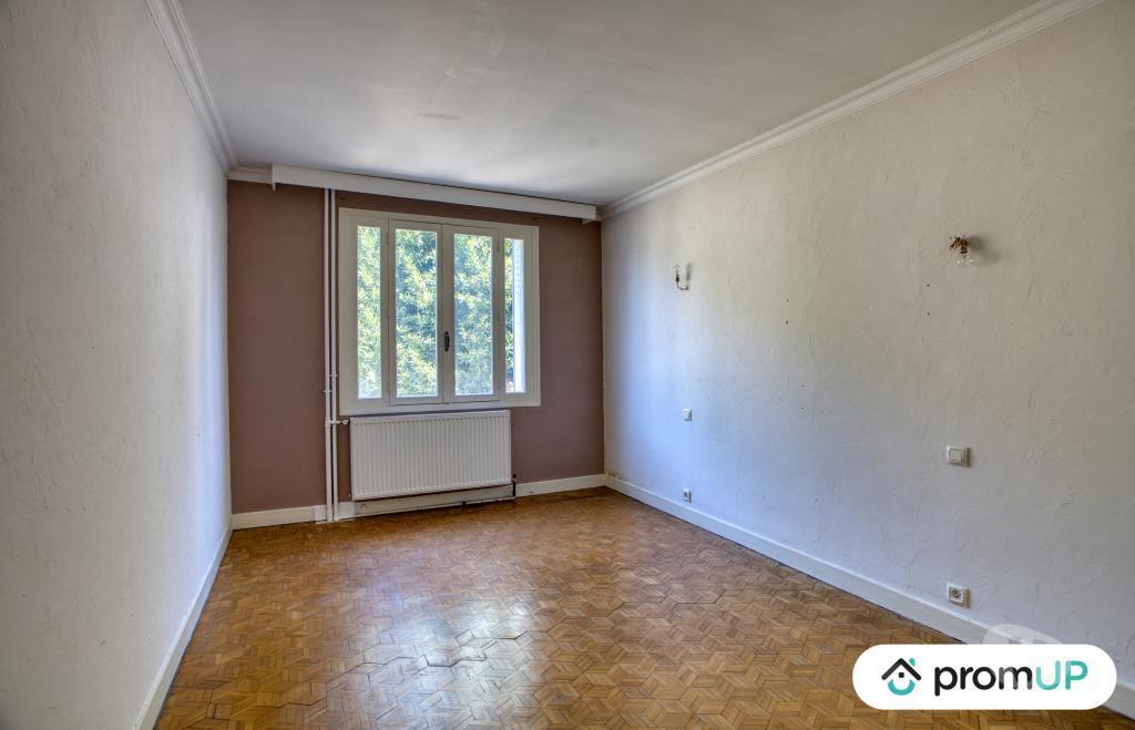 Vente Maison Indre Le Blanc - 36300 - Photos Vivastreet (VM2092) Maison de 160m2 et dépendances