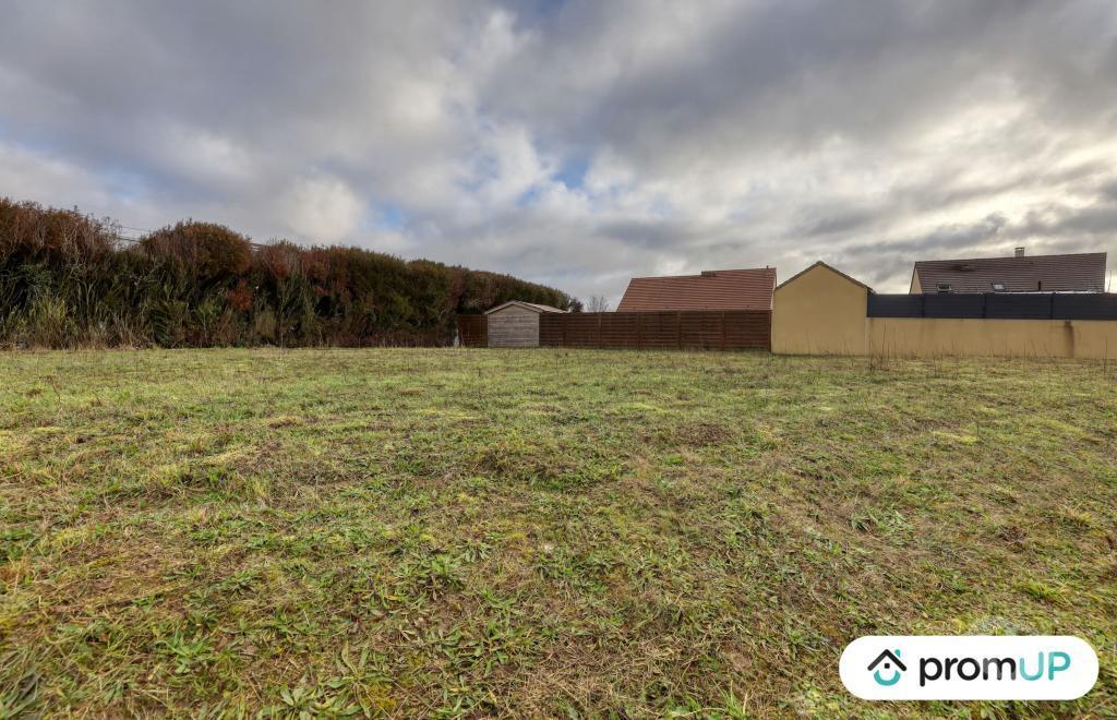 Terrain à vendre Eure-et-Loir Dammarie - 28360 - Photos Vivastreet (VT742) Terrain constructible de 817 m²