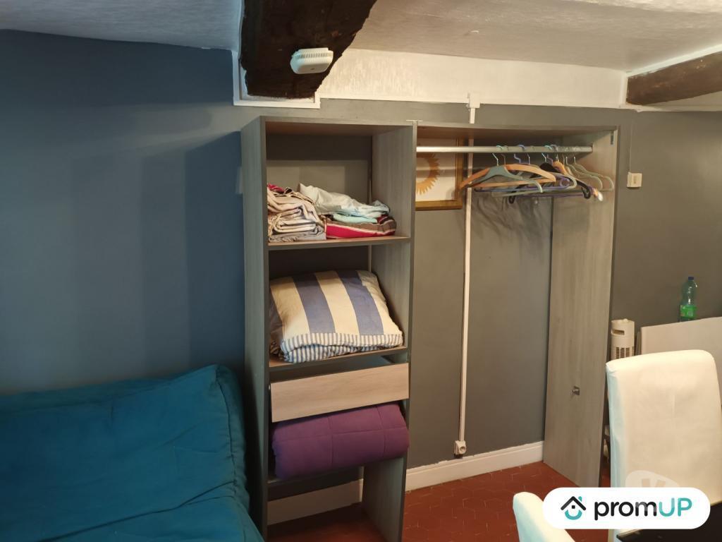 Appartements à vendre Var Varages - 83670 - Photos Vivastreet (VA692) Studio de 22 m² à Varages