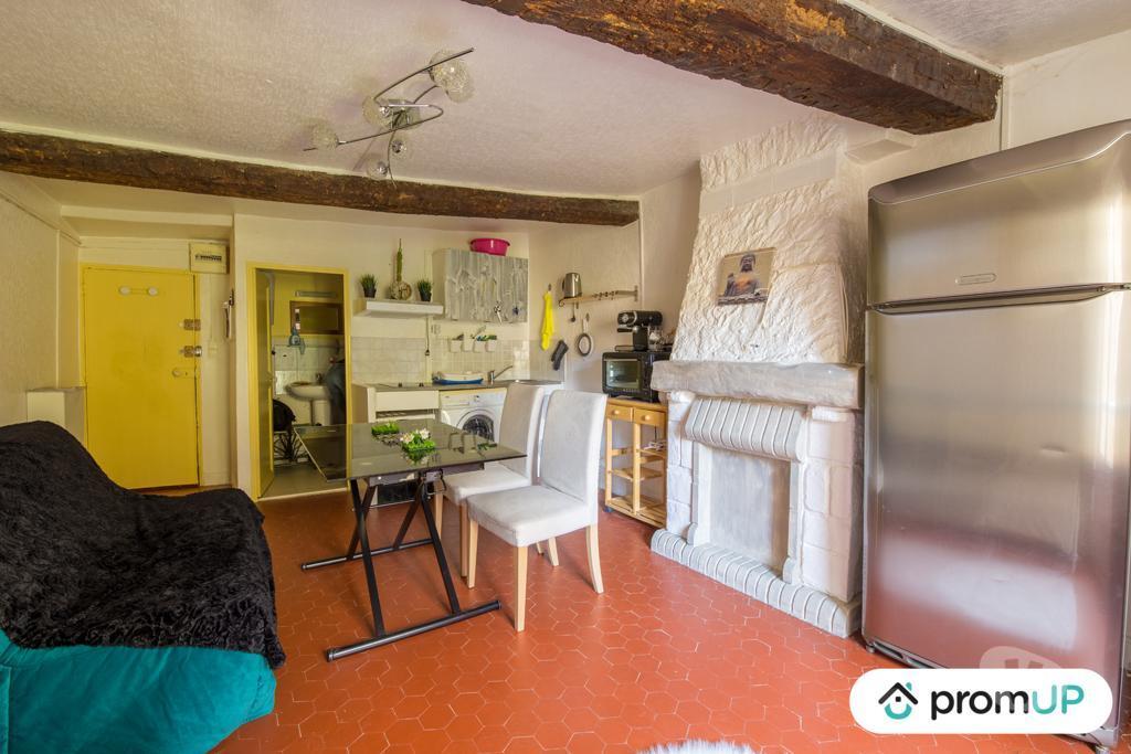 Appartements à vendre Var Varages - 83670 - Photos Vivastreet (VA692) Studio de 22 m² à Varages