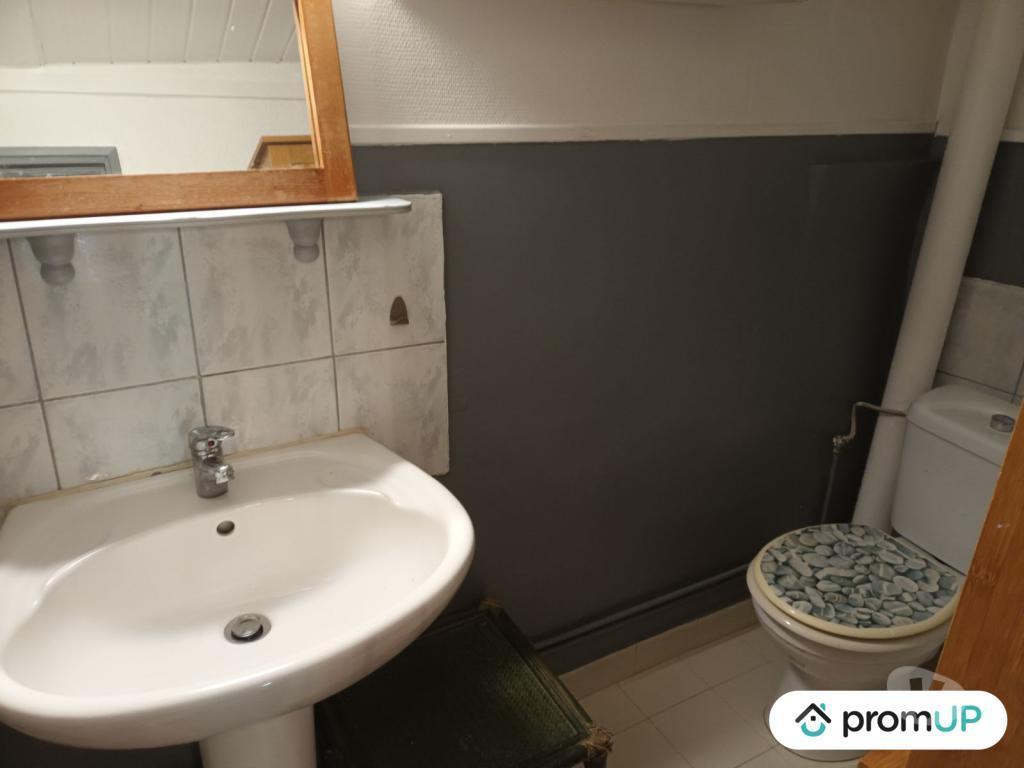 Appartements à vendre Var Varages - 83670 - Photos Vivastreet (VA692) Studio de 22 m² à Varages