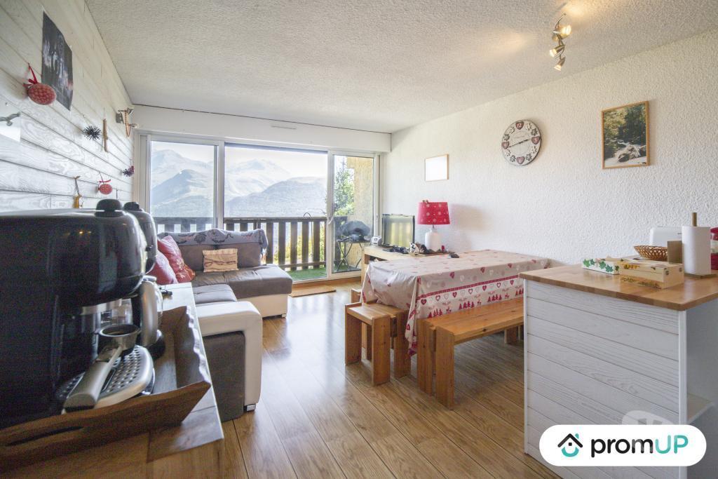 Appartements à vendre Isère Auris - 38142 - Photos Vivastreet (V6273) Appartement de 41 m2 à Auris en Oisans sur le domaine...