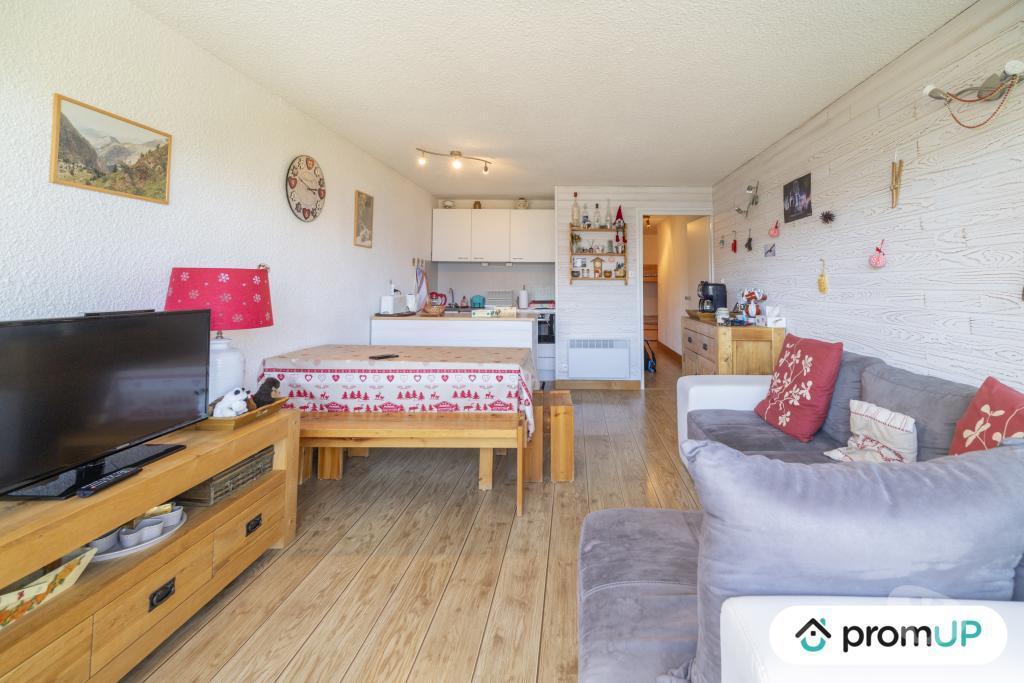 Appartements à vendre Isère Auris - 38142 - Photos Vivastreet (V6273) Appartement de 41 m2 à Auris en Oisans sur le domaine...