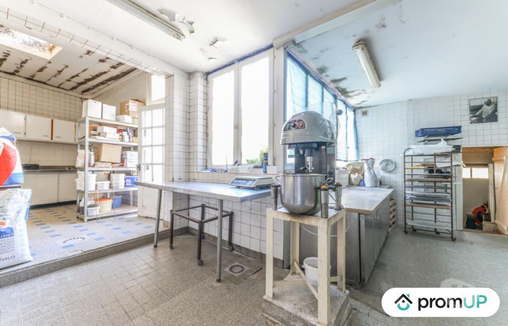 Fond de Commerce a vendre Cher Mehun sur Yevre - 18500 - Photos Vivastreet (VP136) Boulangerie Patisserie et logements