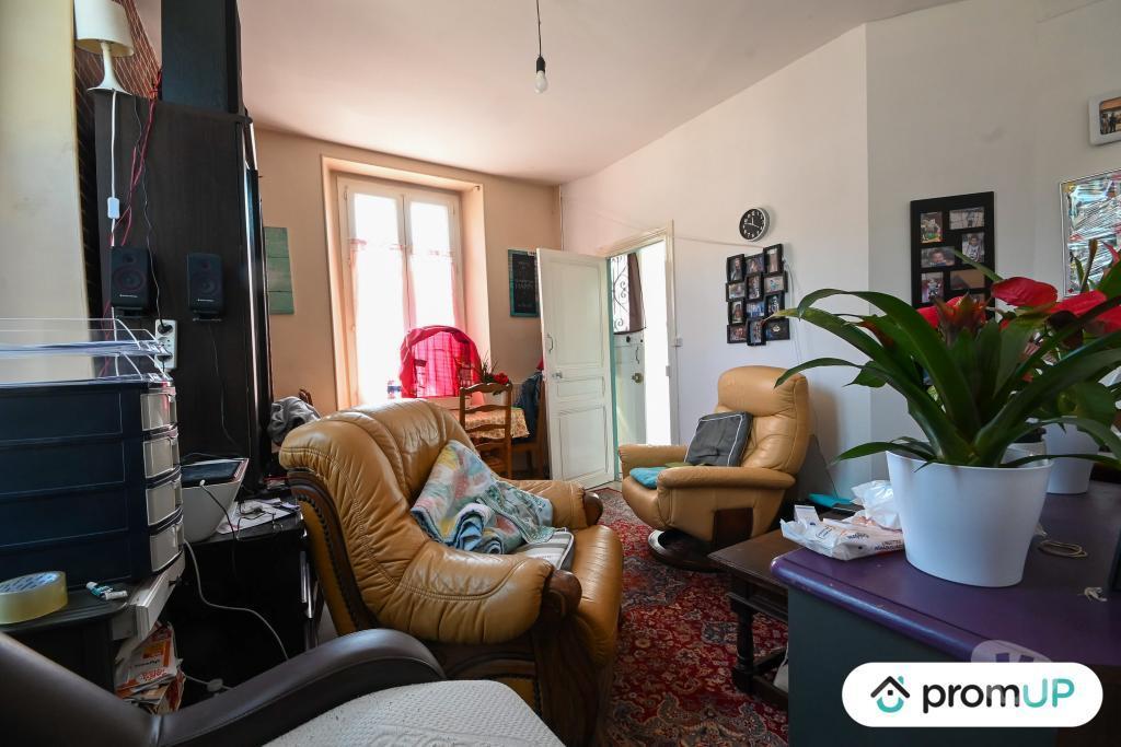 Vente Immeuble Yonne Villeneuve sur Yonne - 89500 - Photos Vivastreet (V5961) Ensemble immobilier - 2 appartements et 1 maison à