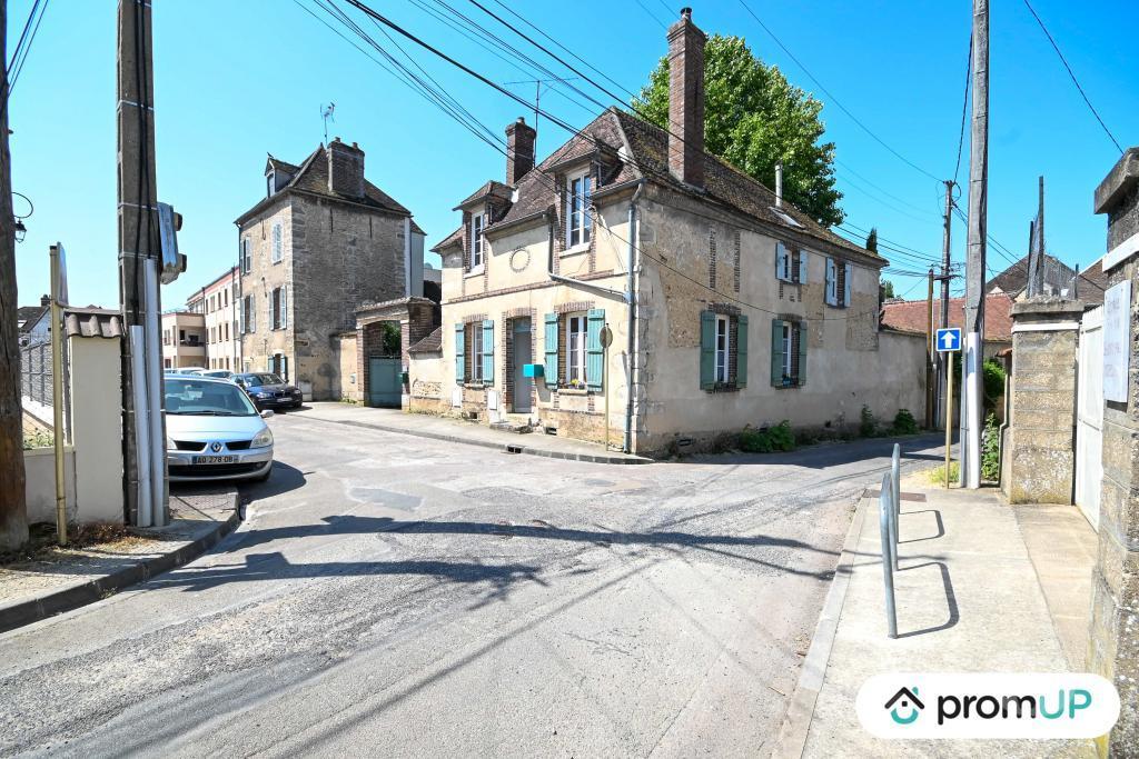 Vente Immeuble Yonne Villeneuve sur Yonne - 89500 - Photos Vivastreet (V5961) Ensemble immobilier - 2 appartements et 1 maison à