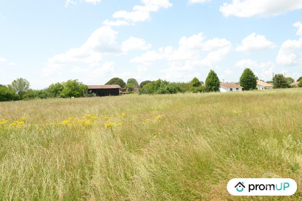 Terrain à vendre Lot-et-Garonne Ste Livrade sur Lot - 47110 - Photos Vivastreet (V5939) Terrain constructible 702m2 à Sainte Livrade sur lot
