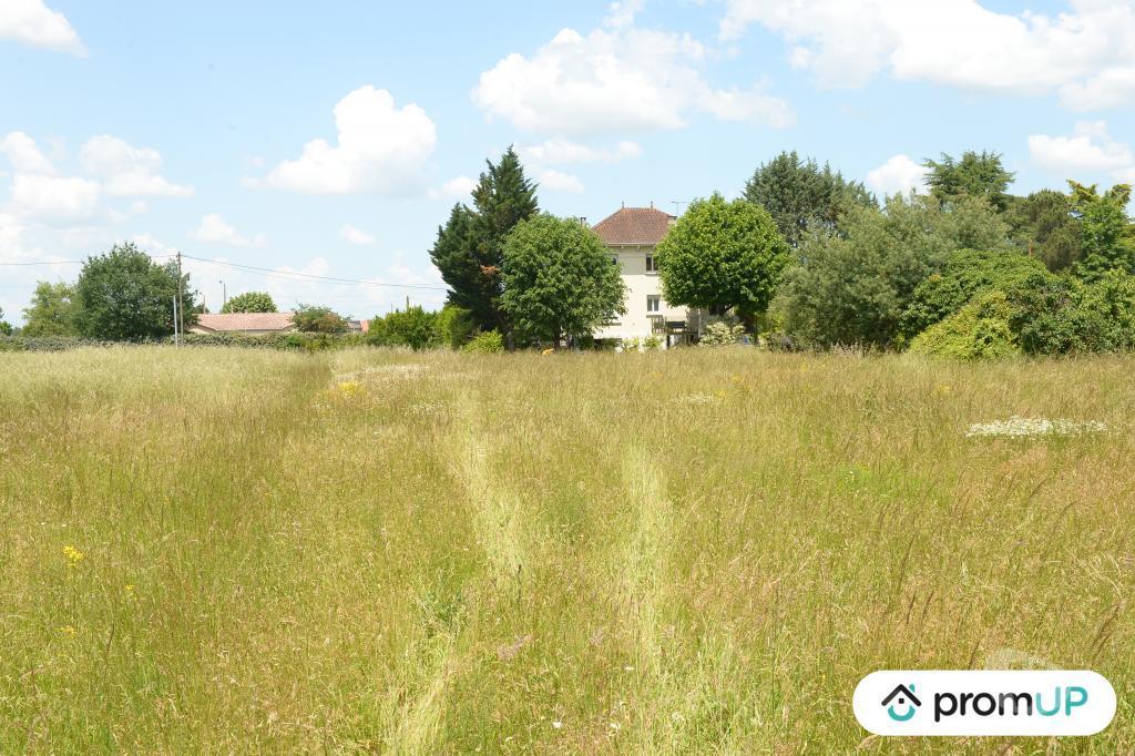 Terrain à vendre Lot-et-Garonne Ste Livrade sur Lot - 47110 - Photos Vivastreet (V5939) Terrain constructible 702m2 à Sainte Livrade sur lot