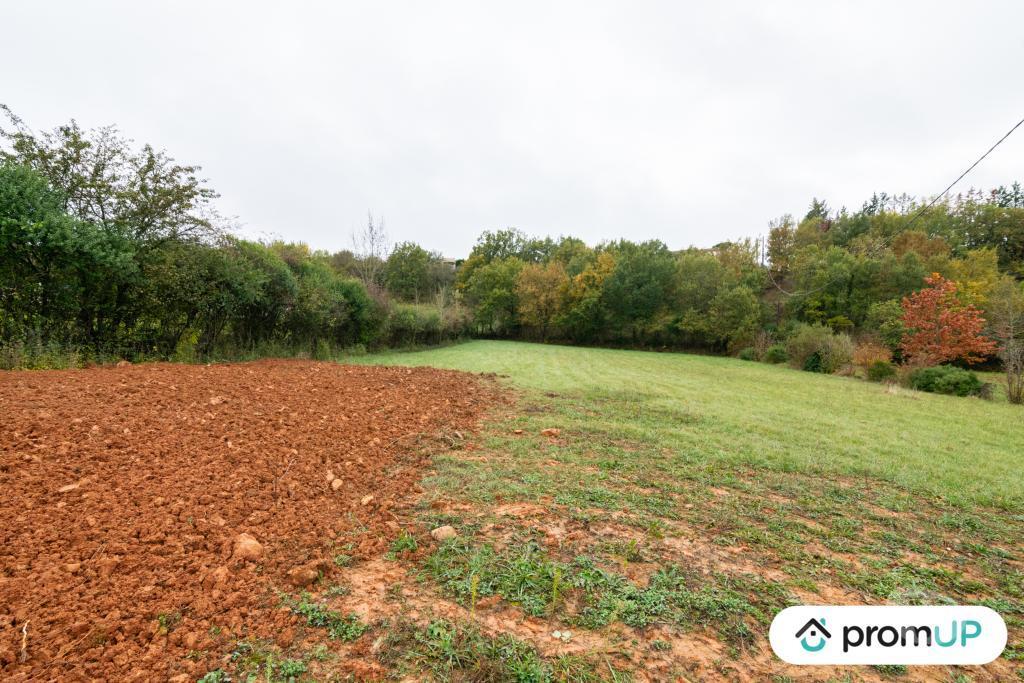 Terrain à vendre Tarn Castres - 81100 - Photos Vivastreet (V6402) Terrain constructible de 1346 m2 à CASTRES