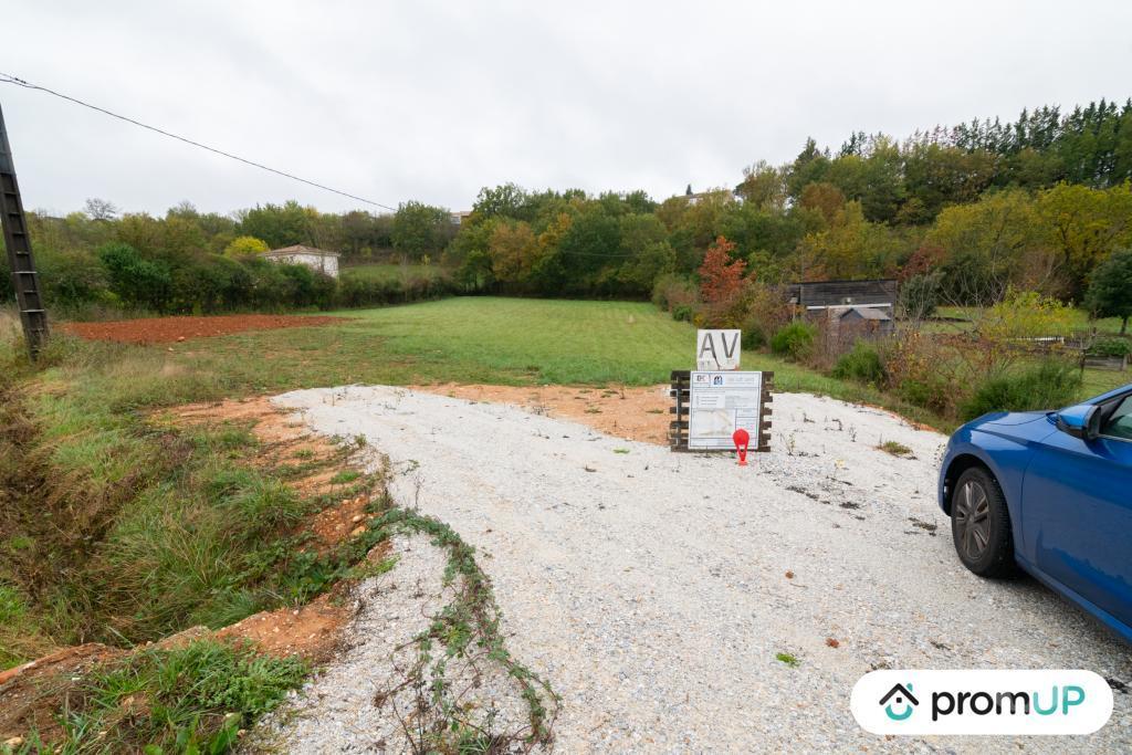 Terrain à vendre Tarn Castres - 81100 - Photos Vivastreet (V6402) Terrain constructible de 1346 m2 à CASTRES