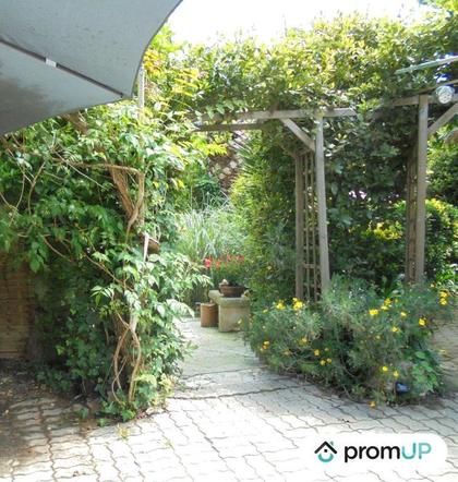 Maison à vendre Cagnes sur Mer Alpes-Maritimes - Photos Vivastreet (VM3753) Maison avec piscine de 300 m2 à vendre à...