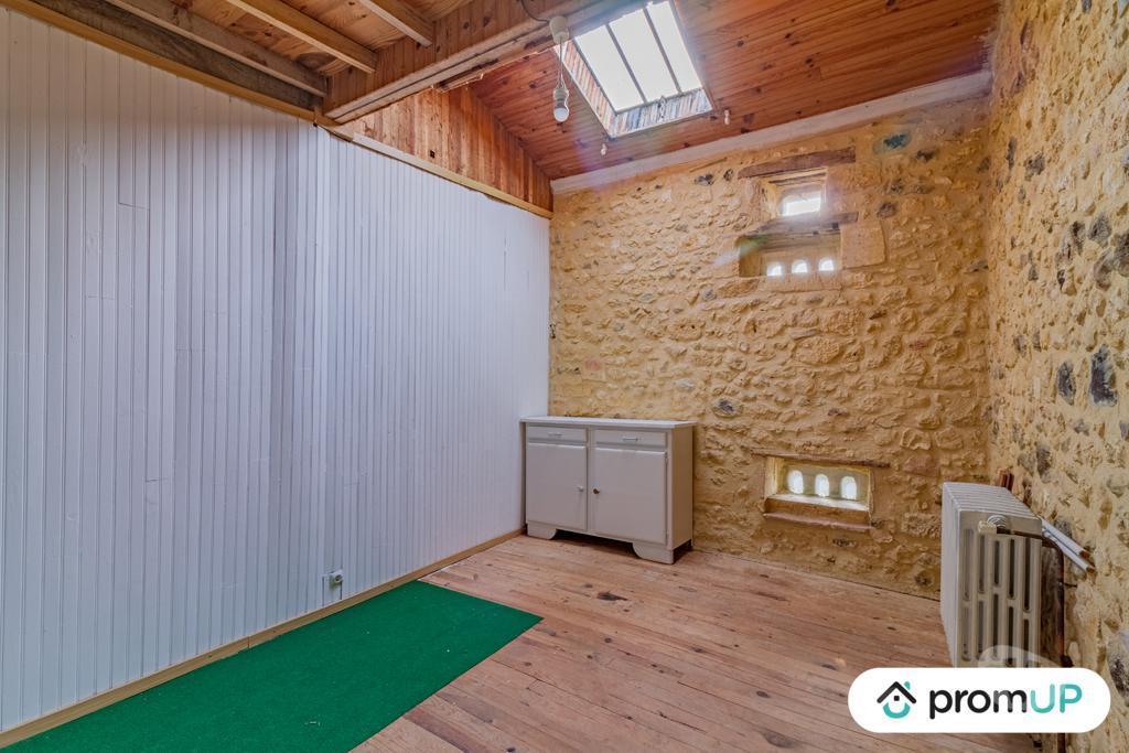 Vente Maison Dordogne Monsac - 24440 - Photos Vivastreet (VM2988) Maison en pierres avec jardin de 170 m²
