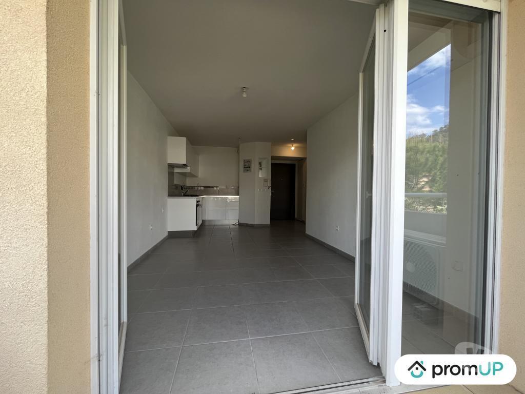 Appartements à vendre Var Le Luc - 83340 - Photos Vivastreet (V5734) Appartement vendu loué au Luc en Provence