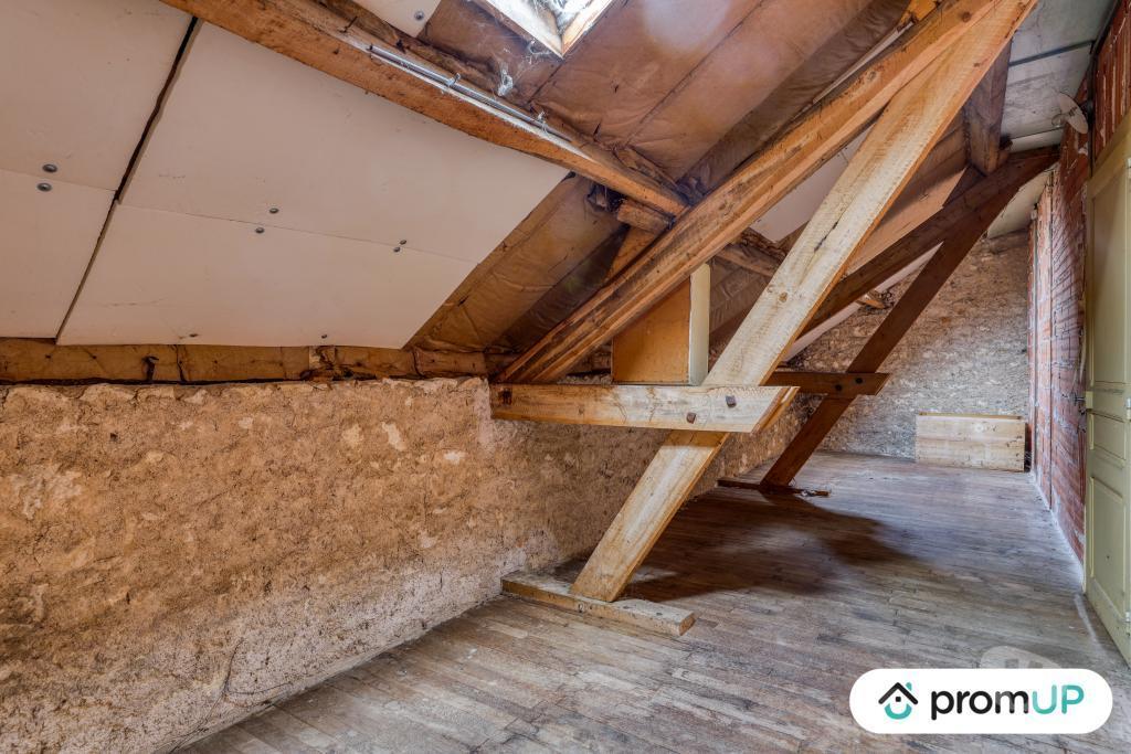 Vente Maison Vienne Valdivienne - Photos Vivastreet (VM4167) Vend grande maison en pierres à Valdivienne