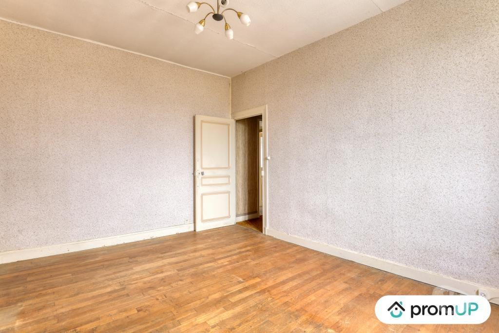 Vente Maison Vienne Valdivienne - Photos Vivastreet (VM4167) Vend grande maison en pierres à Valdivienne