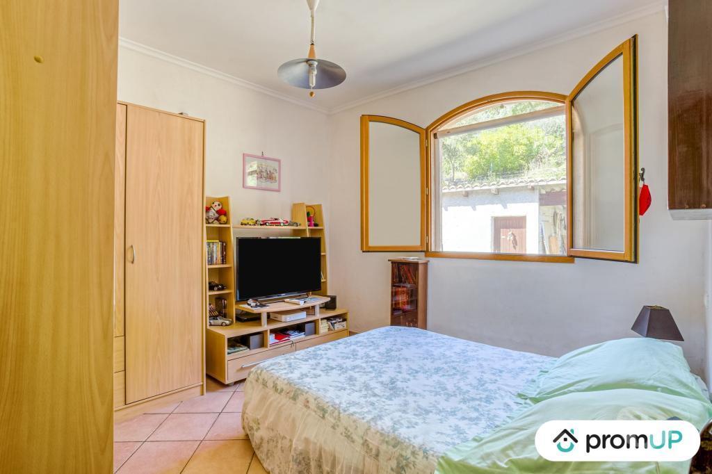 Vente Maison Alpes-Maritimes Roquesteron - 06910 - Photos Vivastreet (VM2530) Villa de 199 m² à Roquestéron