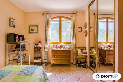 Maison à vendre Roquesteron Alpes-Maritimes - Photos Vivastreet (VM2530) Villa de 199 m² à Roquestéron