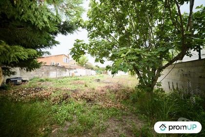 Vente Terrain Mas Thibert Bouches-du-Rhône - Photos Vivastreet (V5876) Terrain constructible de 550 m2 à Arles