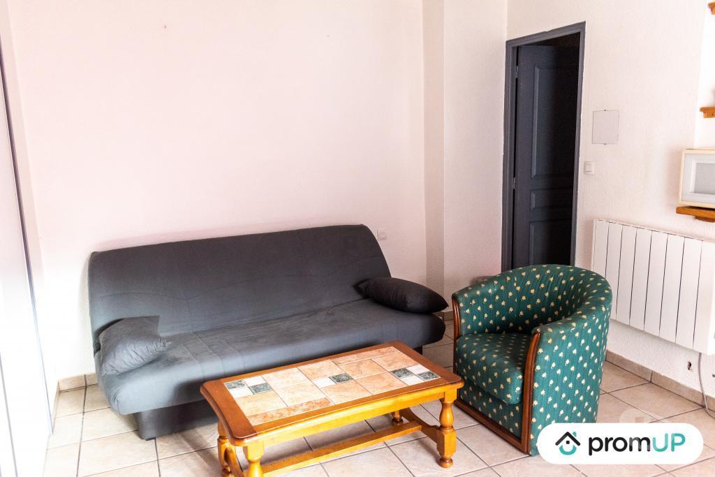 Appartements à vendre Haute-Loire Le Puy en Velay - 43000 - Photos Vivastreet (V5088) Studio situé au Puy-En-Velay