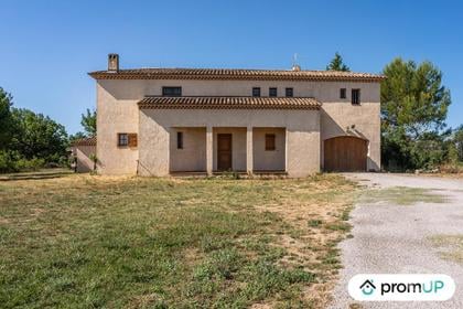 Maison à vendre La Verdiere Var - Photos Vivastreet (VM512) Belle maison de 220 m2 et terrain de 2 ha 7