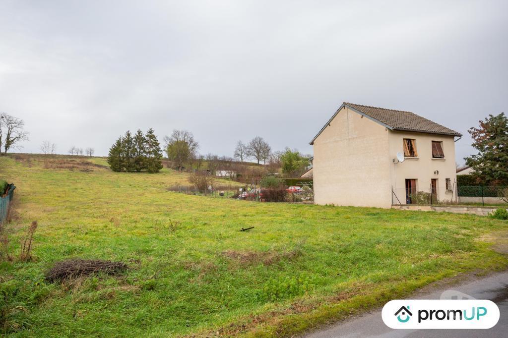 Terrain à vendre Puy-de-Dôme Limons - 63290 - Photos Vivastreet (VT202) Terrain de 2710 m2