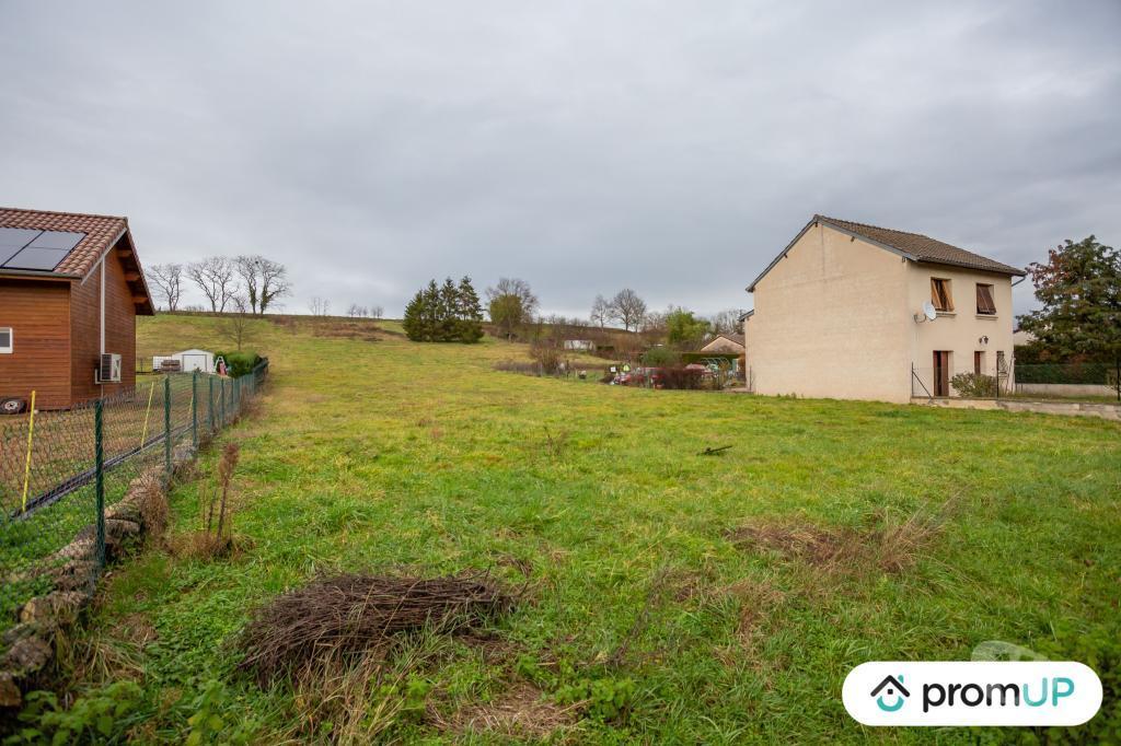 Terrain à vendre Puy-de-Dôme Limons - 63290 - Photos Vivastreet (VT202) Terrain de 2710 m2