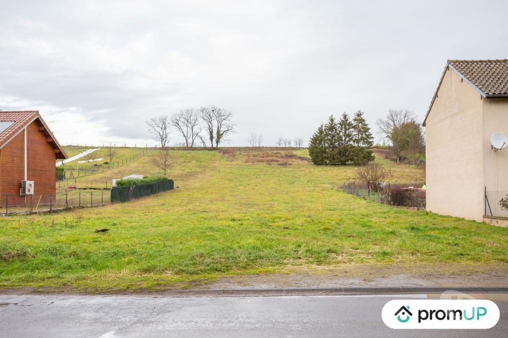 Terrain à vendre Puy-de-Dôme Limons - 63290 - Photos Vivastreet (VT202) Terrain de 2710 m2