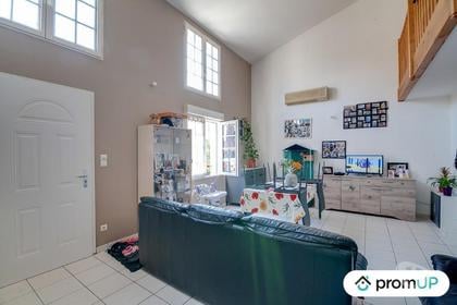Vente Immeuble Montier en Der Haute-Marne - Photos Vivastreet (VI072) Ensemble immobilier de 1023m²