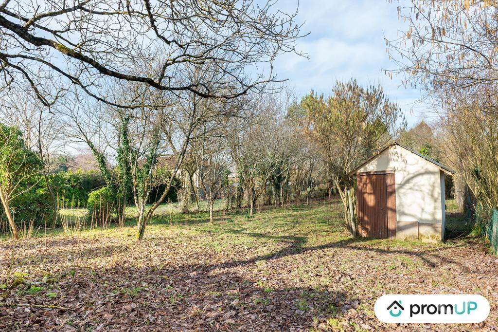 Terrain à vendre Dordogne Montrem - 24110 - Photos Vivastreet (VT270) Terrain constructible de 2473 m²