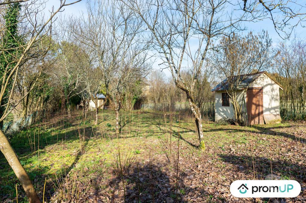 Terrain à vendre Dordogne Montrem - 24110 - Photos Vivastreet (VT270) Terrain constructible de 2473 m²