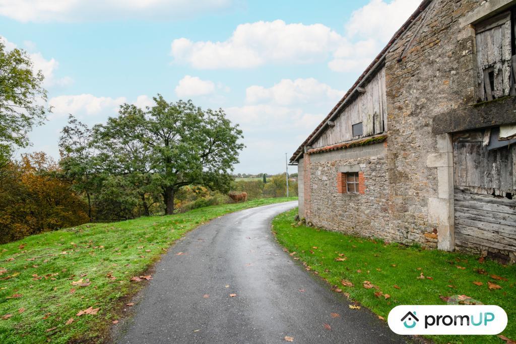 Vente Maison Aveyron Foissac - 12260 - Photos Vivastreet (V6382) Grange ancienne de 80 m2 à FOISSAC