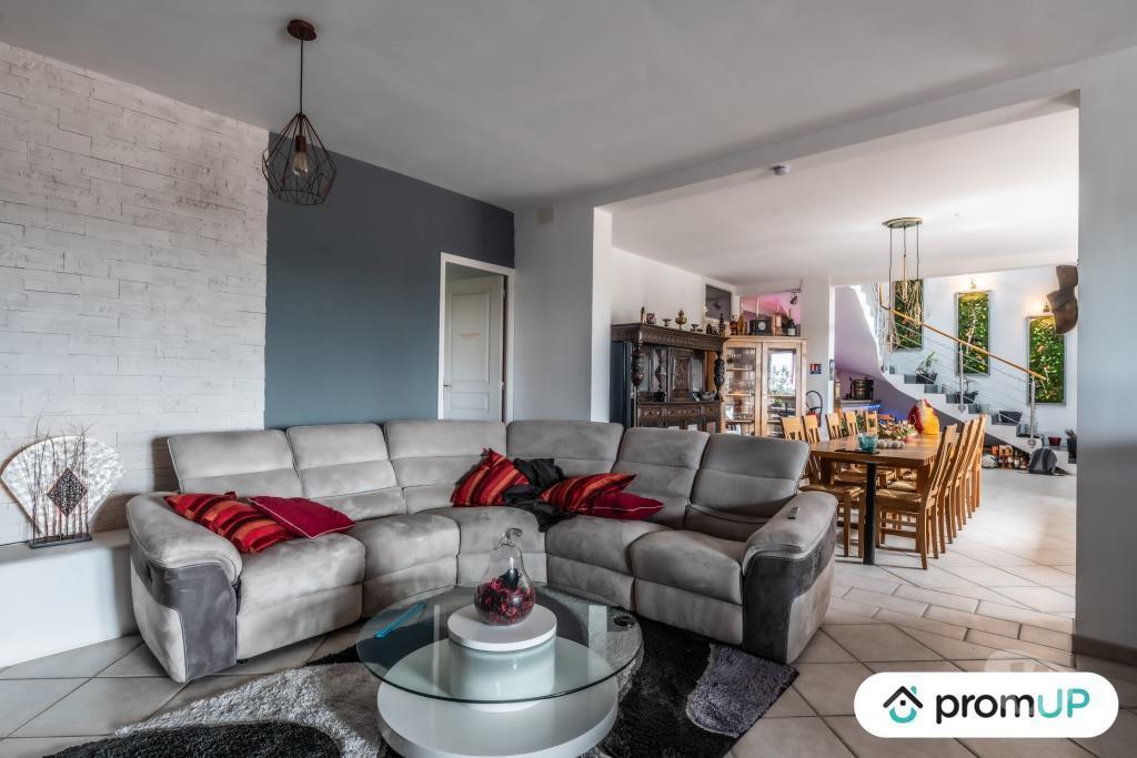 Vente Maison Nièvre Garchizy - 58600 - Photos Vivastreet (V5761) Maison de 380 m2 à Garchizy