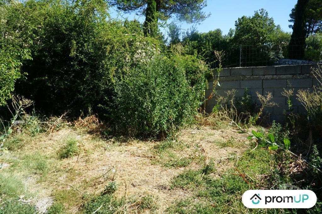 Terrain à vendre Bouches-du-Rhône La Roque d'Antheron - 13640 - Photos Vivastreet (V6180) Terrain de 488 m2 à La Roque-d'Anthéron